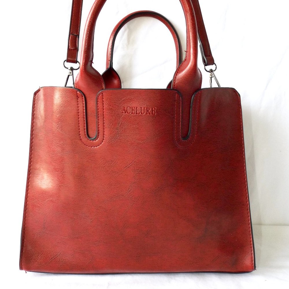 Red Vegan Leather Shoulder or Crossbody Bag with Detachable Strap, EUC!